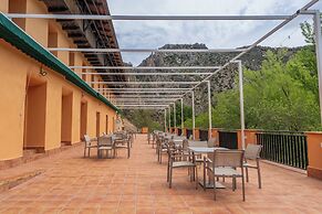 De La Trucha Hotel
