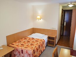 Amaks Safar Hotel