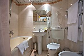 Grand Hotel Zhemchuzhina