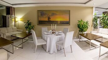 Grand Hotel Zhemchuzhina