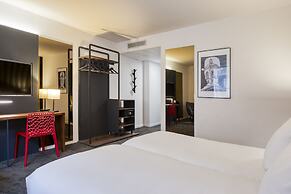 Aris Grand-Place Hotel