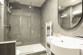 Aris Grand-Place Hotel