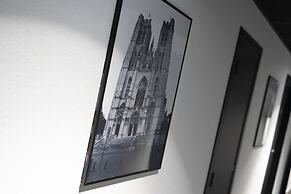 Aris Grand-Place Hotel