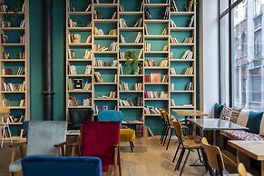 Aris Grand-Place Hotel