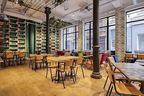 Aris Grand-Place Hotel