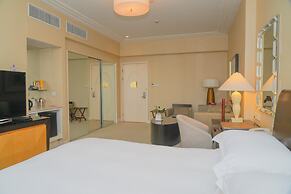 Broadway Mansions Hotel - On the Bund