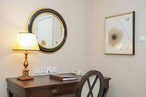 Broadway Mansions Hotel - On the Bund