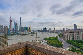Broadway Mansions Hotel - On the Bund