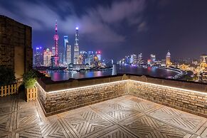 Broadway Mansions Hotel - On the Bund