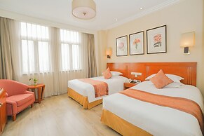 Broadway Mansions Hotel - On the Bund