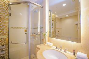 Broadway Mansions Hotel - On the Bund