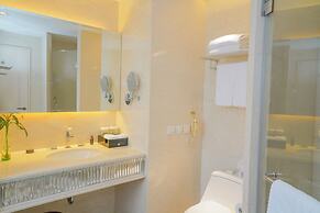 Broadway Mansions Hotel - On the Bund