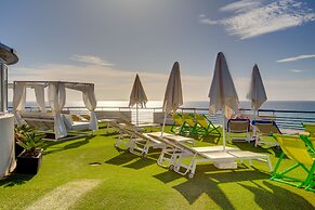 SBH Crystal Beach Hotel & Suites - Adults Only