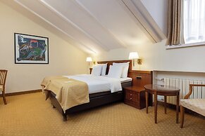 My City Hotel