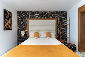 Hotel Roger de Flor Seleqtta