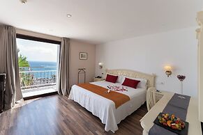 Hotel Roger de Flor Seleqtta