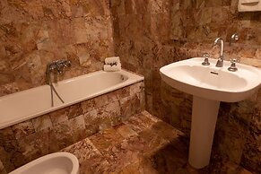 Hotel Roger de Flor Seleqtta