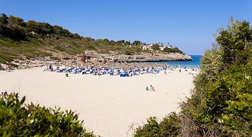 Insotel Cala Mandi­a Resort & Spa