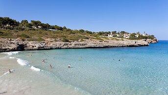 Insotel Cala Mandi­a Resort & Spa