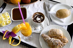 Houda Yasmine Marina & SPA