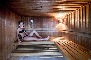 Houda Yasmine Marina & SPA