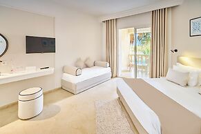 Houda Yasmine Marina & SPA