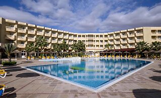 Houda Yasmine Marina & SPA