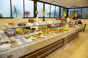 Golden Tower Pinheiros by Fênix Hotéis