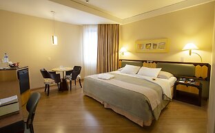 Golden Tower Pinheiros by Fênix Hotéis