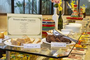 Golden Tower Pinheiros by Fênix Hotéis