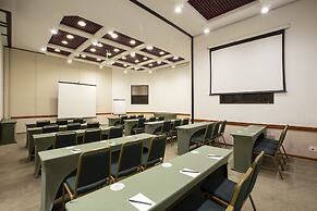 Golden Tower Pinheiros by Fênix Hotéis