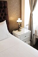 Casa Bonita Hotel + Cocina