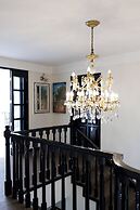 Casa Bonita Hotel + Cocina