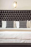 Casa Bonita Hotel + Cocina