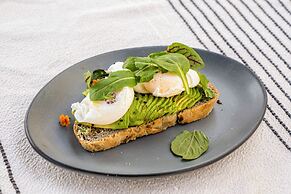 Casa Bonita Hotel + Cocina