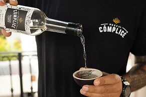 Casa Bonita Hotel + Cocina