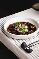 Casa Bonita Hotel + Cocina