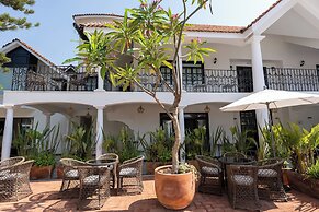 Casa Bonita Hotel + Cocina