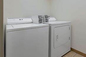 Days Inn by Wyndham Altavista