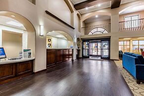 Comfort Inn & Suites Airport - American Way