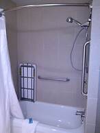 Holiday Inn Express Hotel & Suites Waterford by IHG