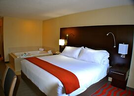 Holiday Inn Express Hotel & Suites Waterford by IHG