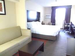 Holiday Inn Express Hotel & Suites Waterford by IHG