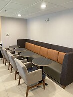 Holiday Inn Express Hotel & Suites Auburn - University Area by IHG