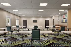 Holiday Inn Express Hotel & Suites Auburn - University Area by IHG