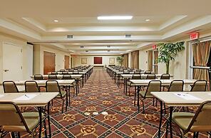 Holiday Inn Express Hotel & Suites Cullman by IHG