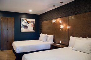 Gran Plaza Hotel & Convention Center