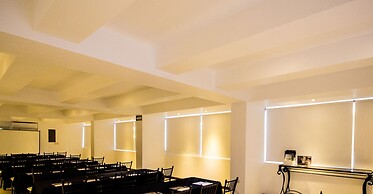 Gran Plaza Hotel & Convention Center