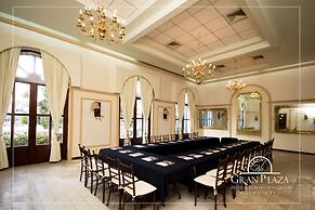 Gran Plaza Hotel & Convention Center