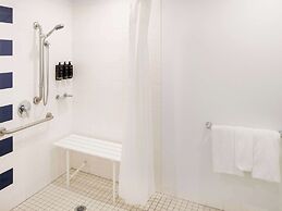 Mercure Brisbane Garden City